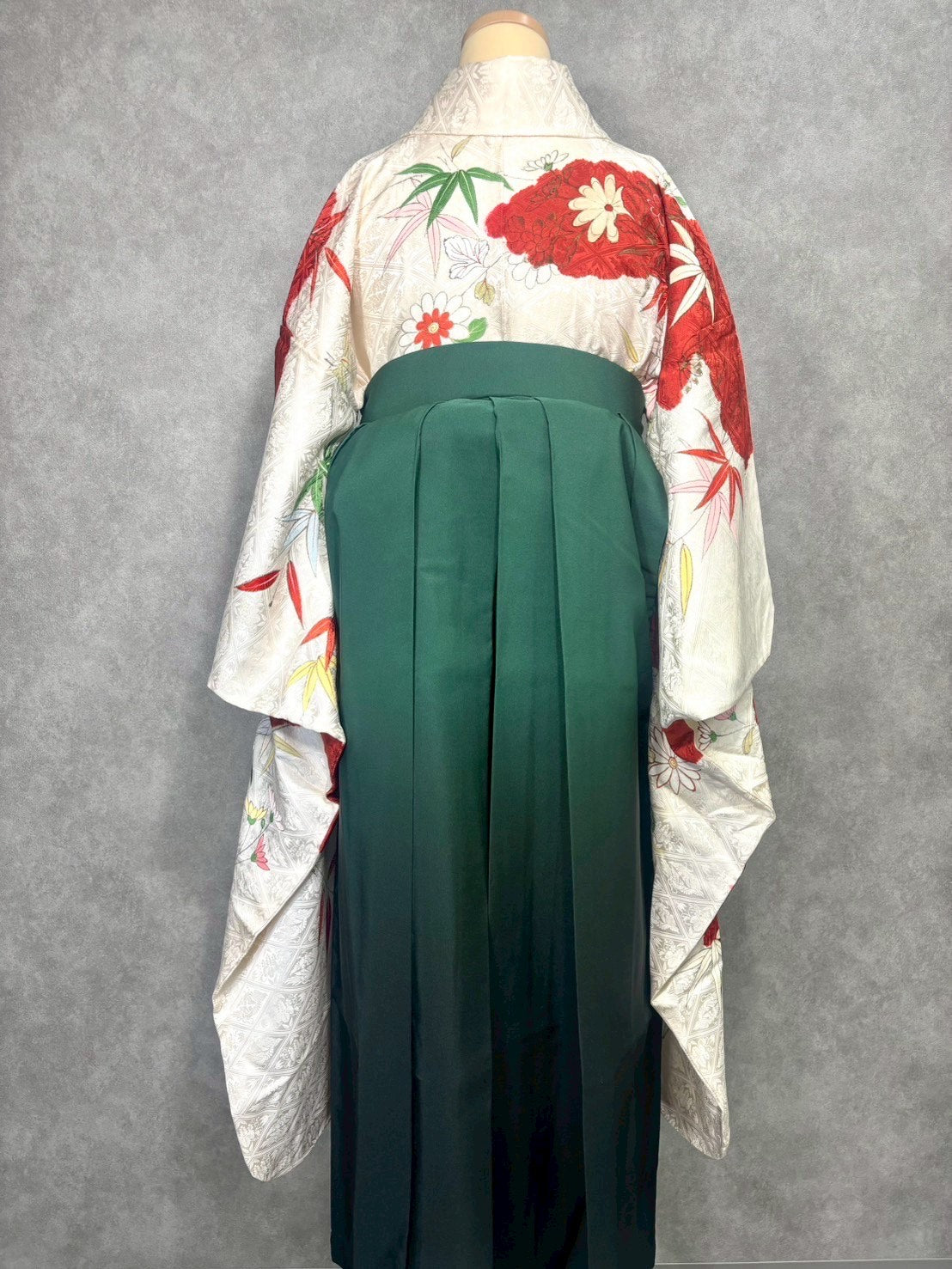 袴 | 中振袖15・袴緑